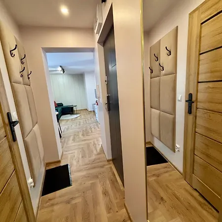 Duży I Komfortowy Przy Centrum Radom