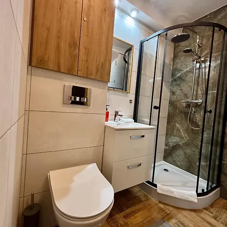 아파트 Duzy I Komfortowy Przy Centrum 라돔